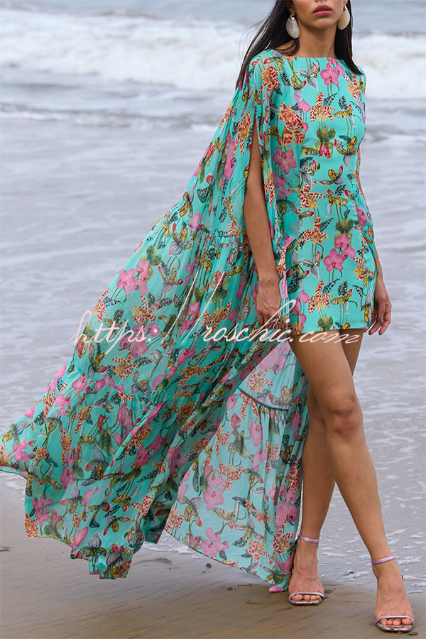 Isabella™ | Flowing Floral Cape Maxi Dress