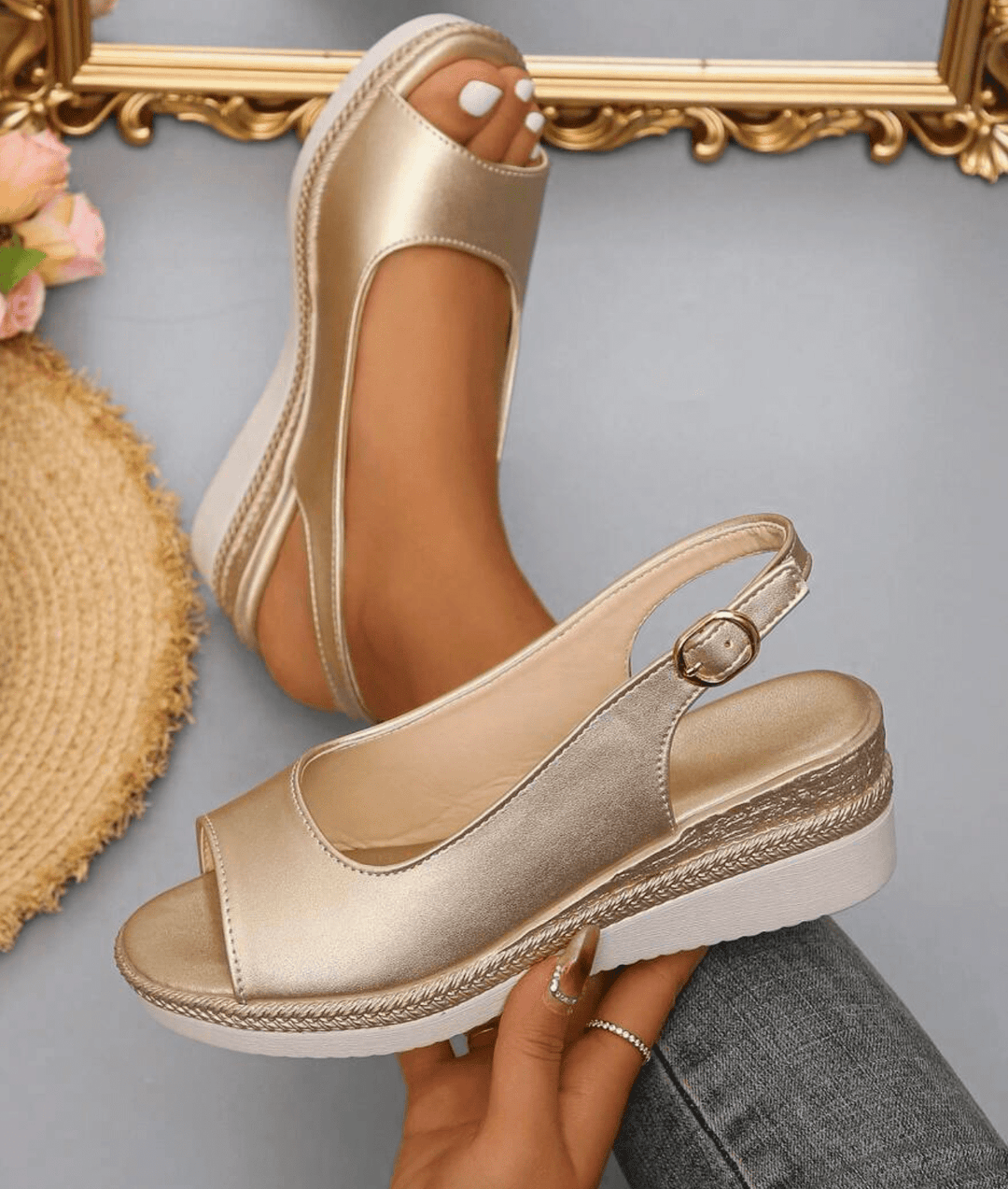 NOIRA COMFORT SANDALS