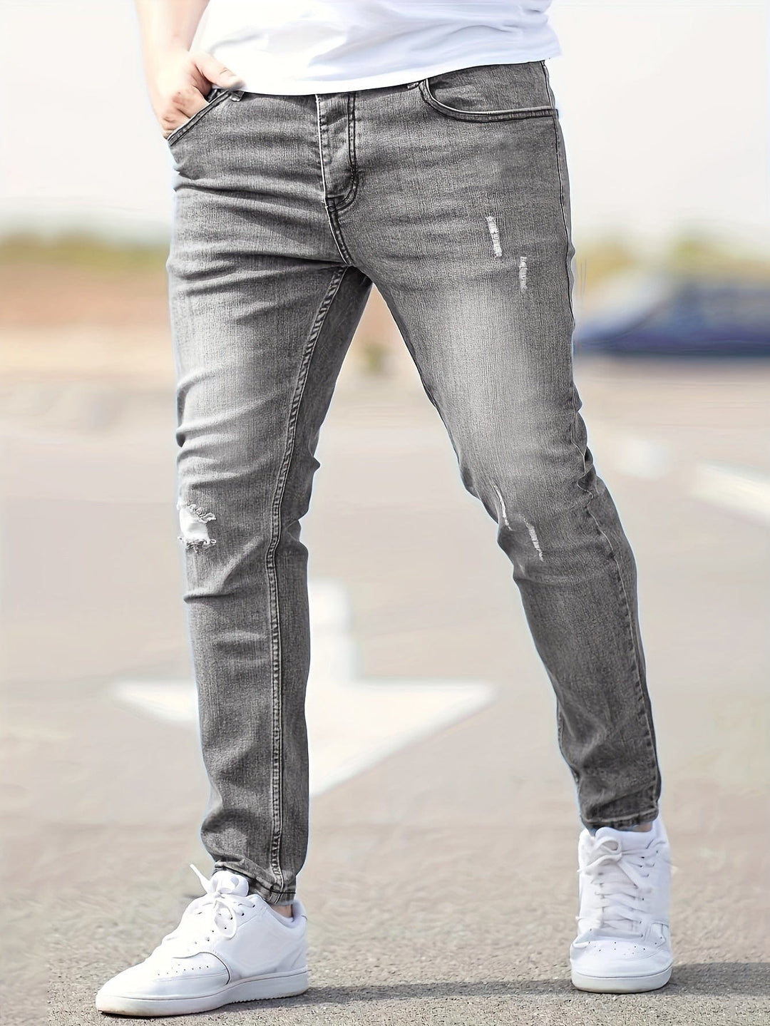Alex - Trendy Ripped Slim Jeans